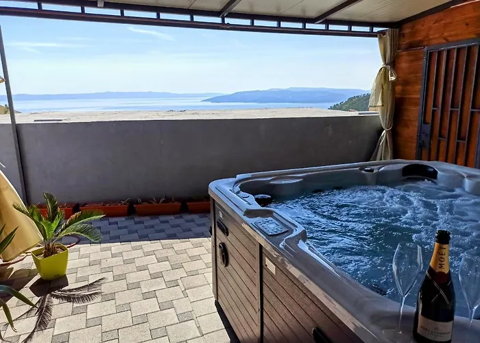 Villa Top Hill With Private Pool
